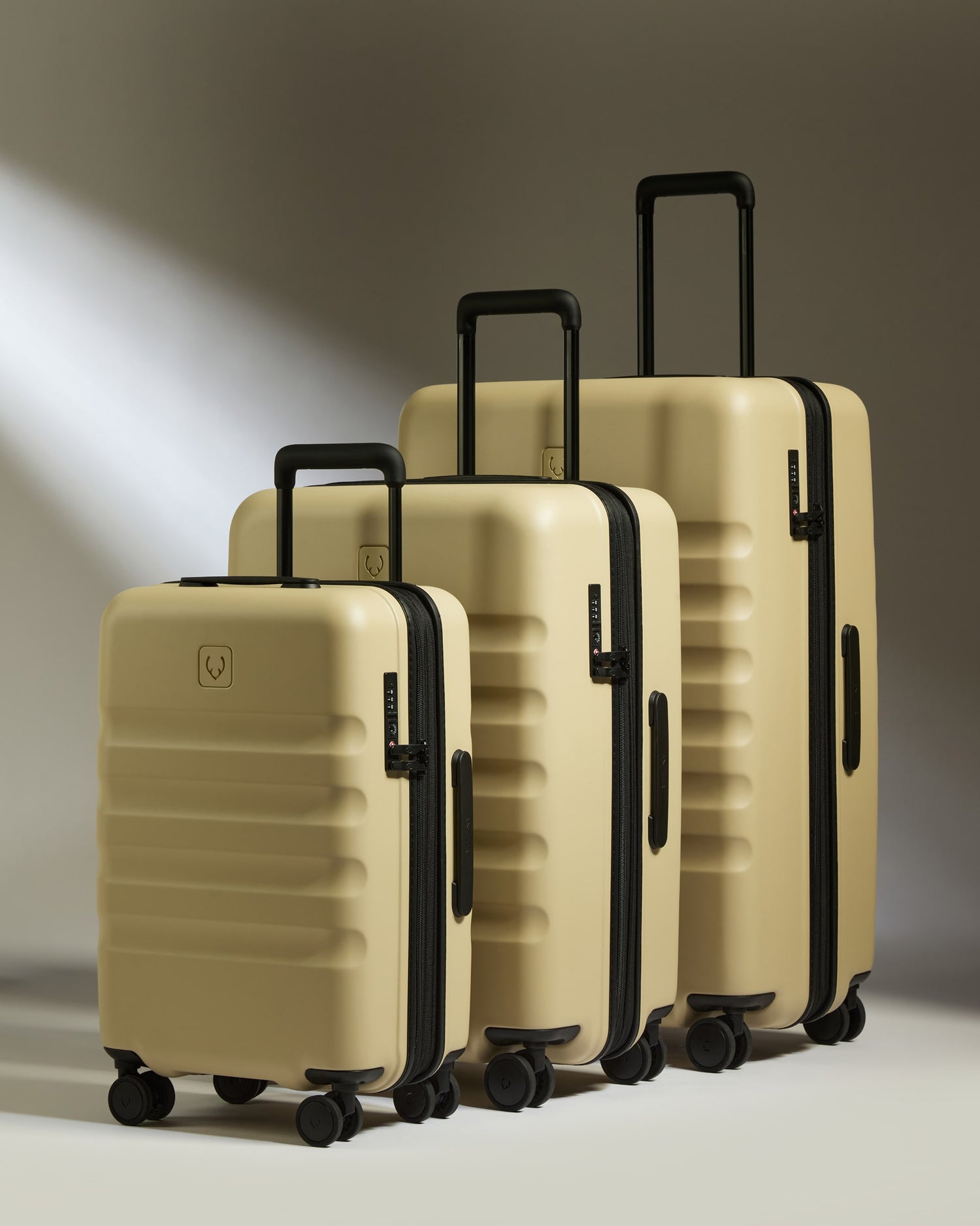 Expandable Carry-on Luggage Set in Dune Yellow - Icon Stripe