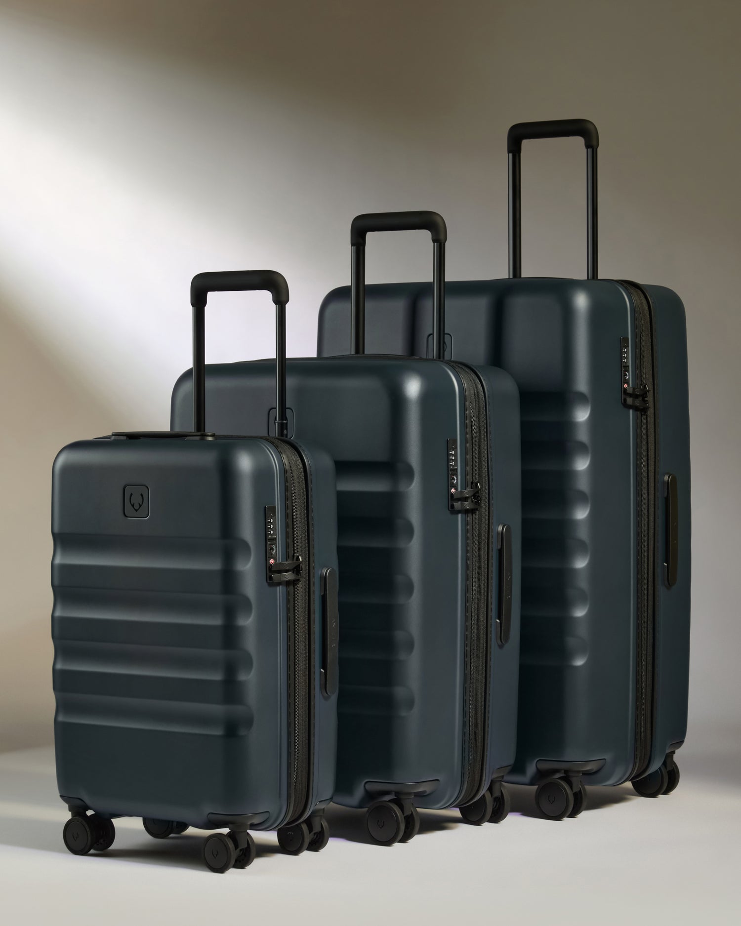 Expandable Carry-on Luggage Set in Indigo Blue - Icon Stripe