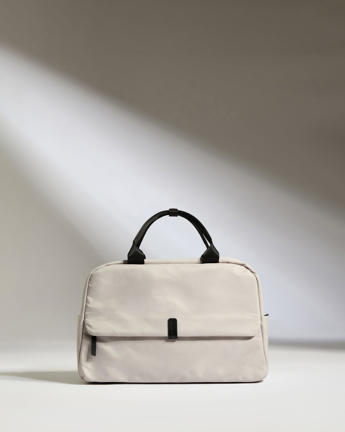 Essential Overnight Bag in Taupe