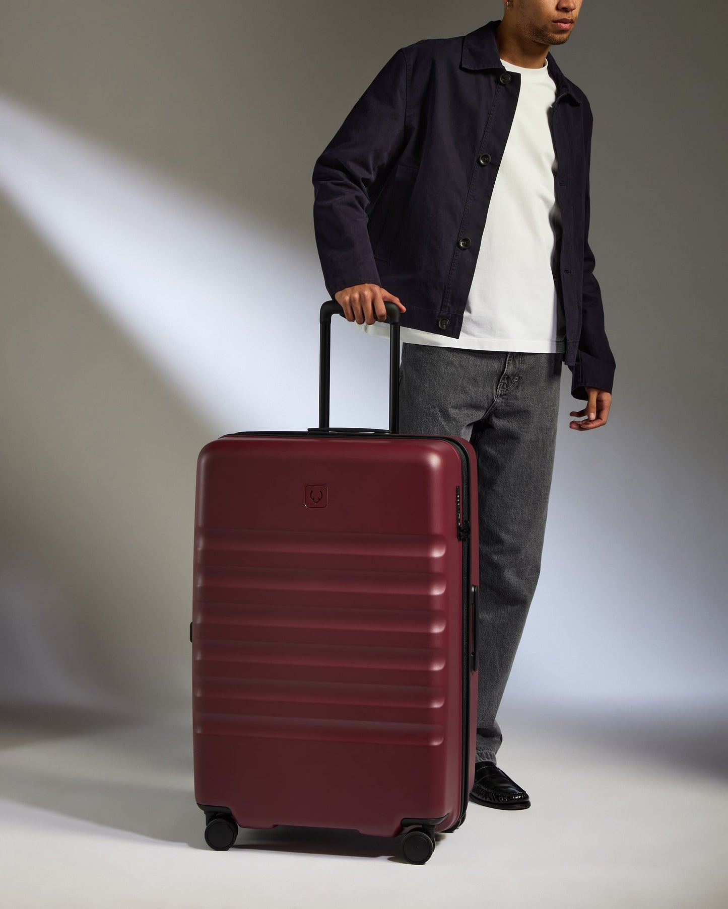 Large Luggage in Cedar Red - Icon Stripe