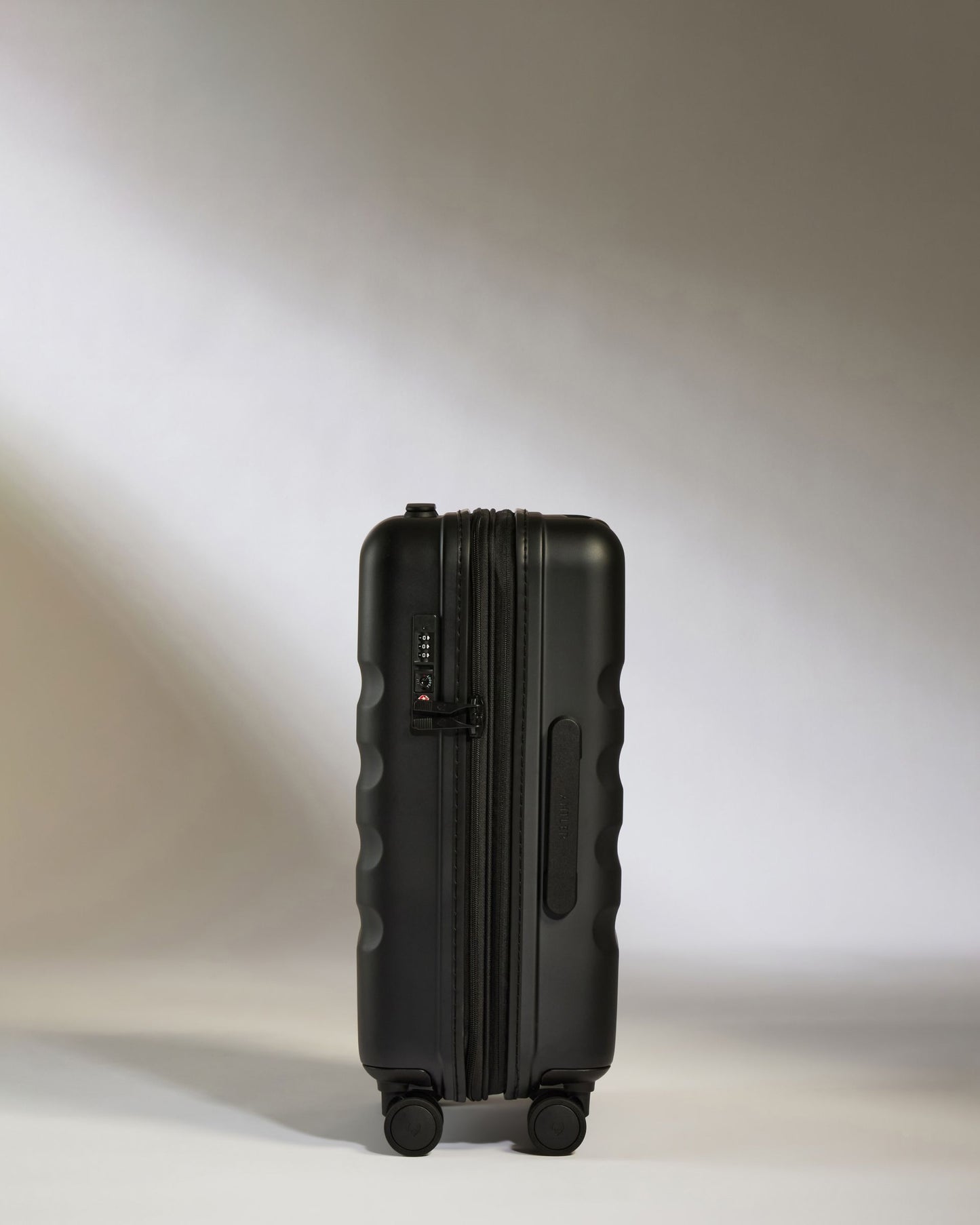 Expandable Carry-on Luggage in Black - Icon Stripe