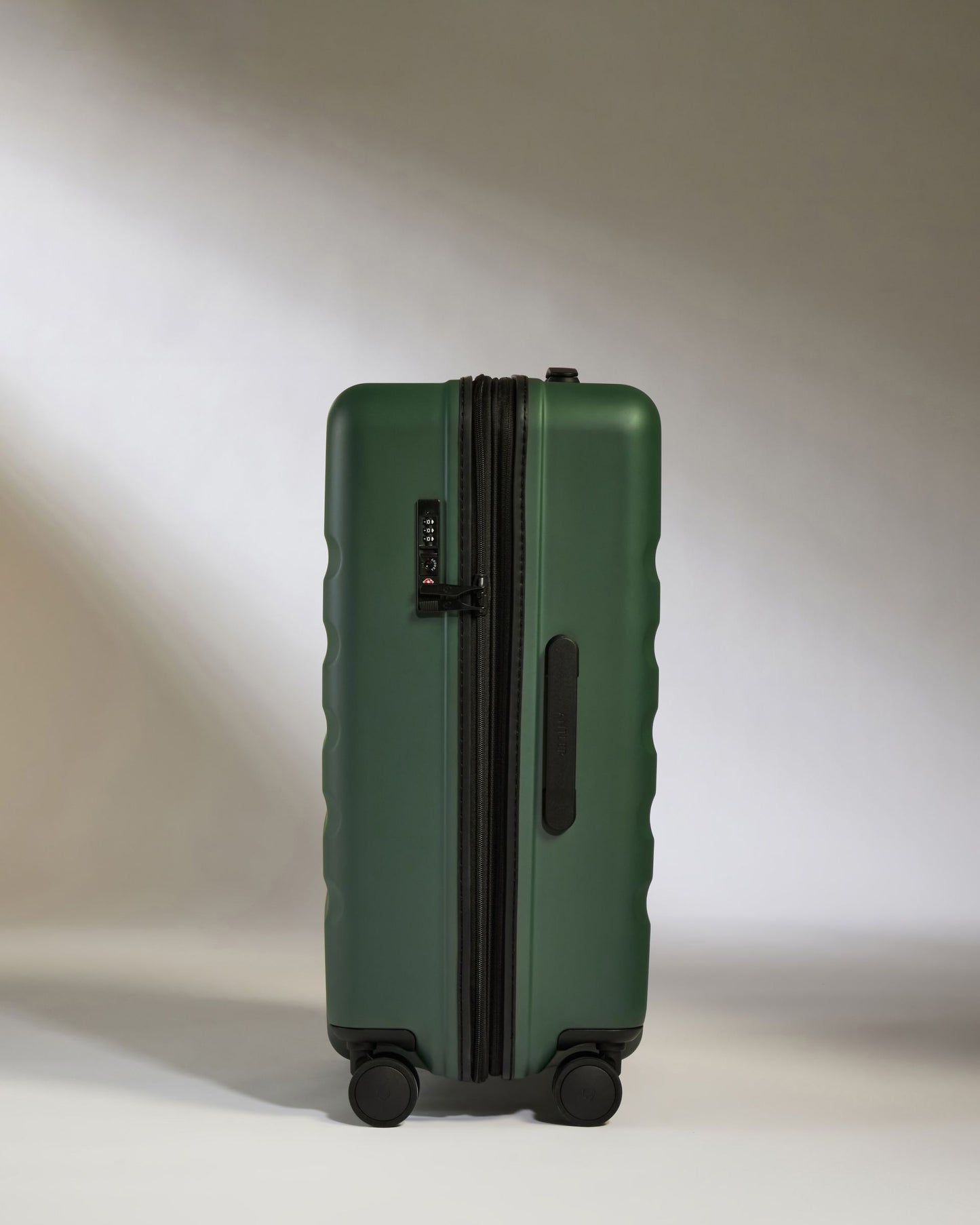 Medium Suitcase in Antler Green - Icon Stripe