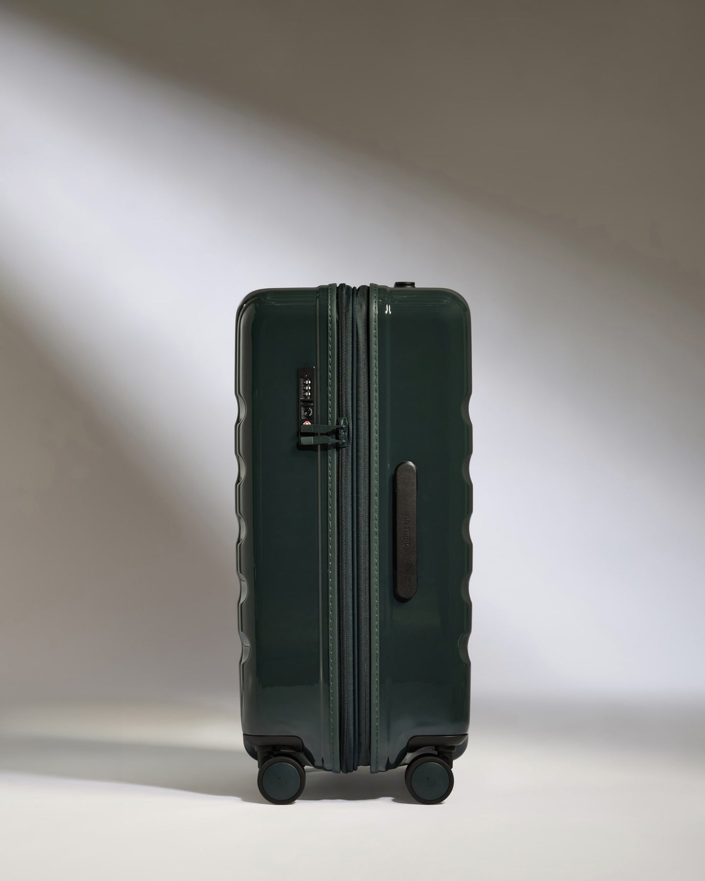 Medium Suitcase in Green Gloss - Icon Stripe