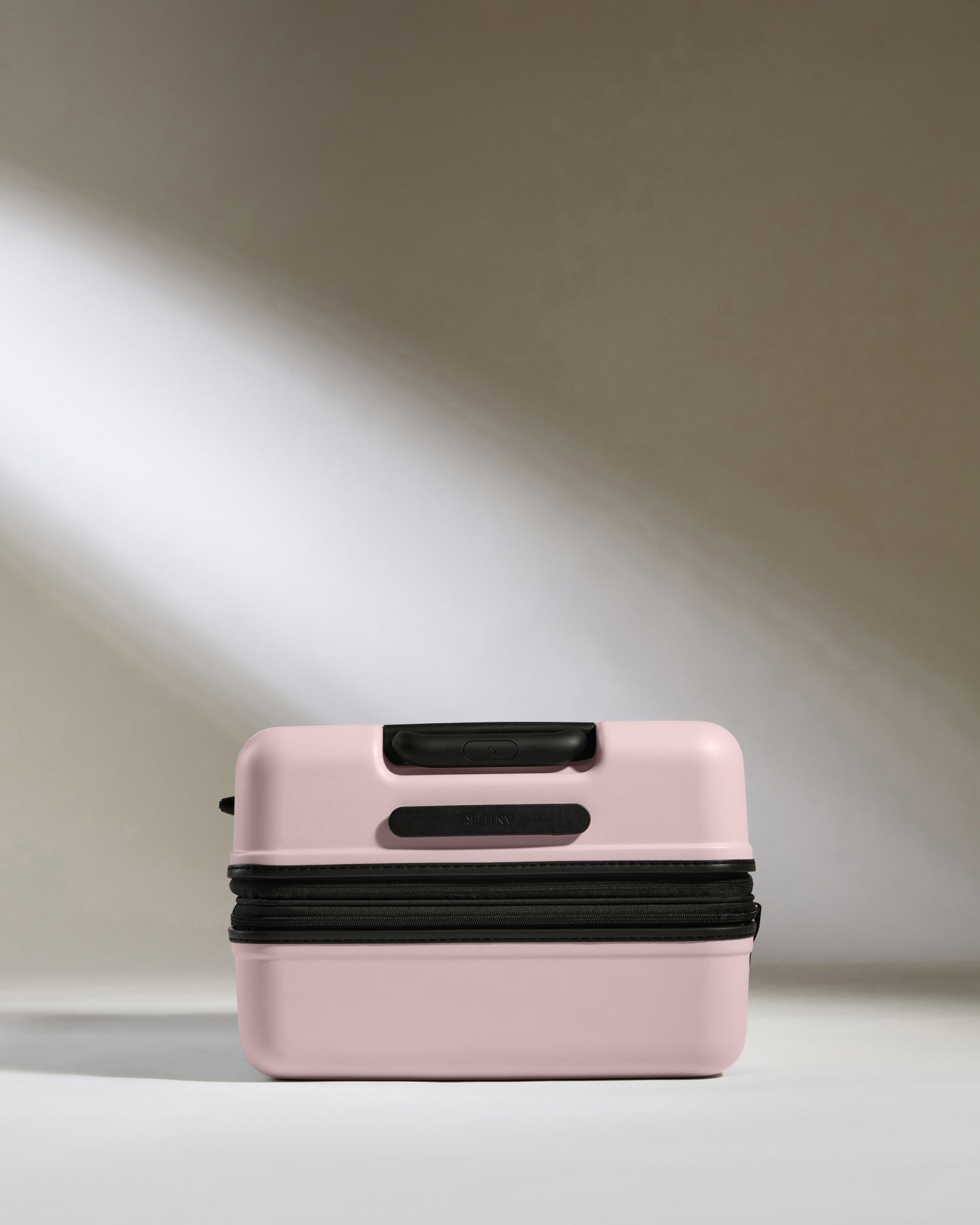 Medium Suitcase in Moorland Pink - Icon Stripe