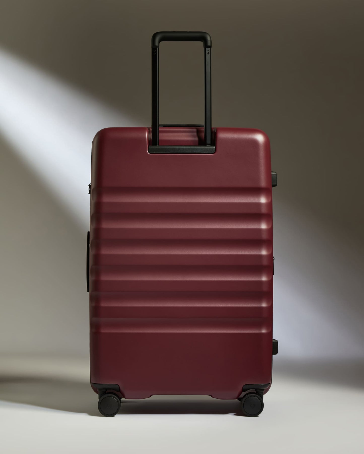 Large Luggage in Cedar Red - Icon Stripe