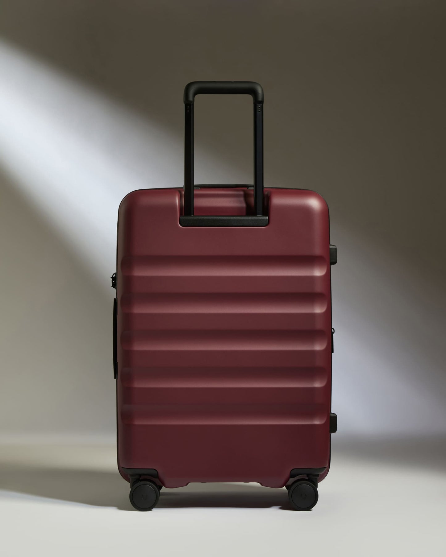 Medium Luggage in Cedar Red - Icon Stripe