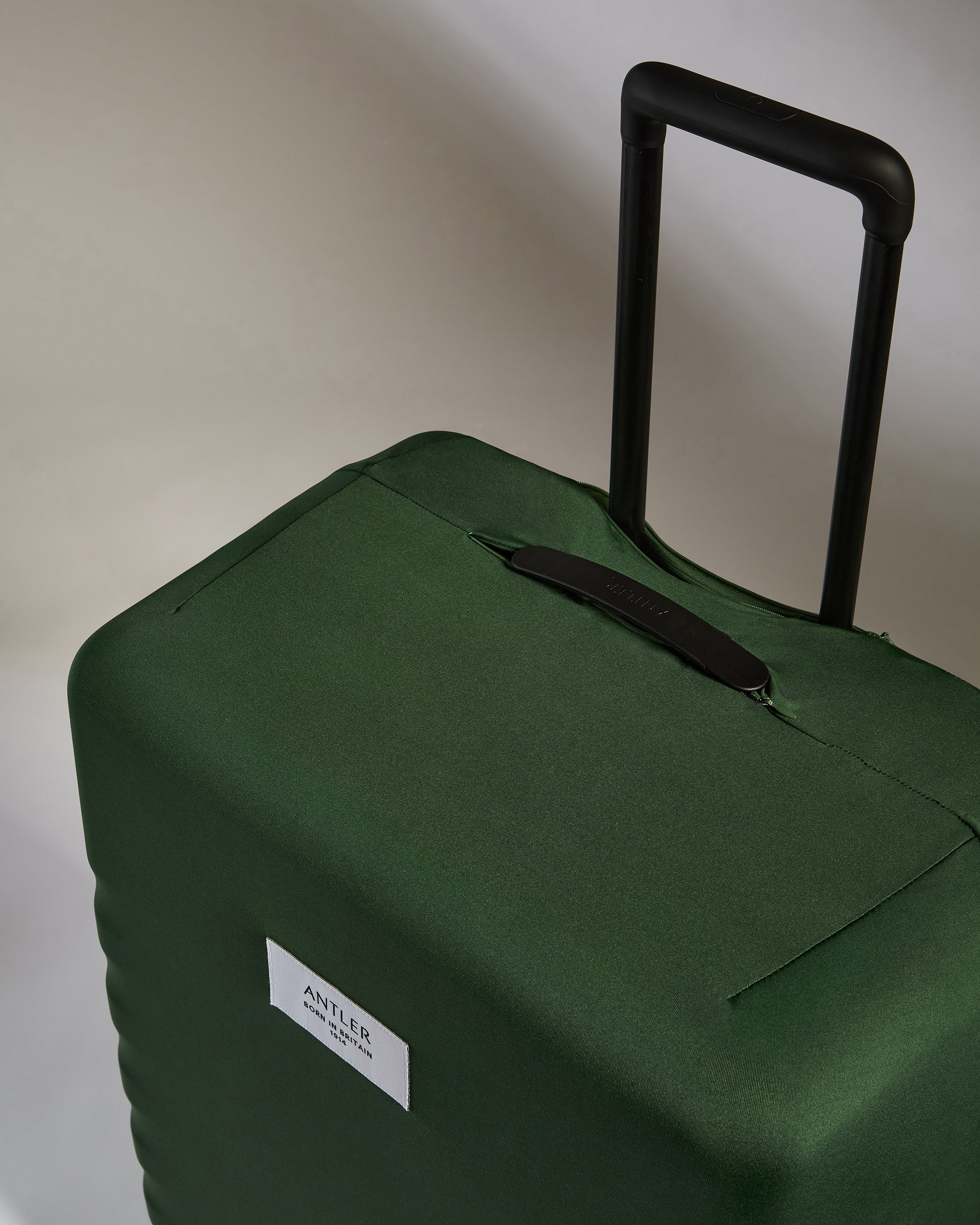 Away luggage protector online